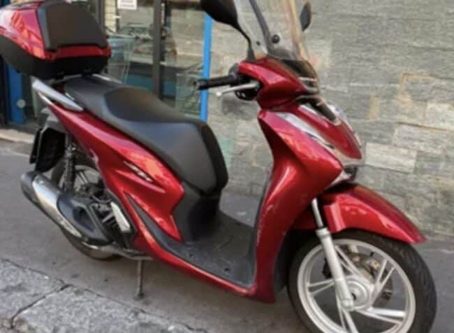 Hanno un incidente e rubano pezzi da un altro scooter per riparare il loro: 2 minorenni denunciati