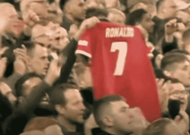 Anfield Road abbraccia Cristiano Ronaldo dopo la scomparsa del figlio: “Non lo dimenticherò mai”