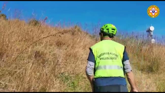 Intervento di recupero di un turista straniero infortunatosi sull’Isola di Stromboli