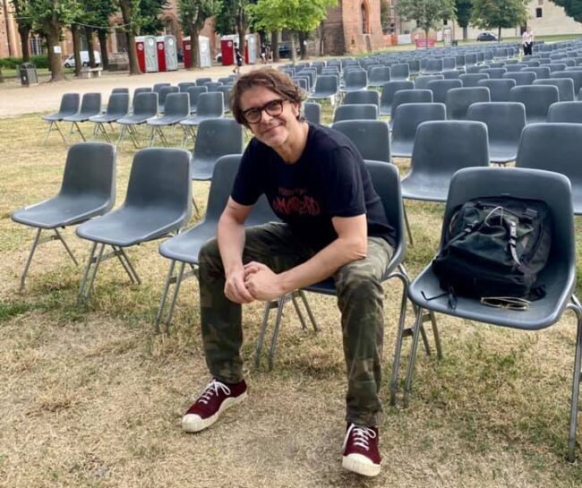 Samuele Bersani in concerto a Catania: “Città mai così sporca”. Arriva la replica del sindaco Bonaccorsi