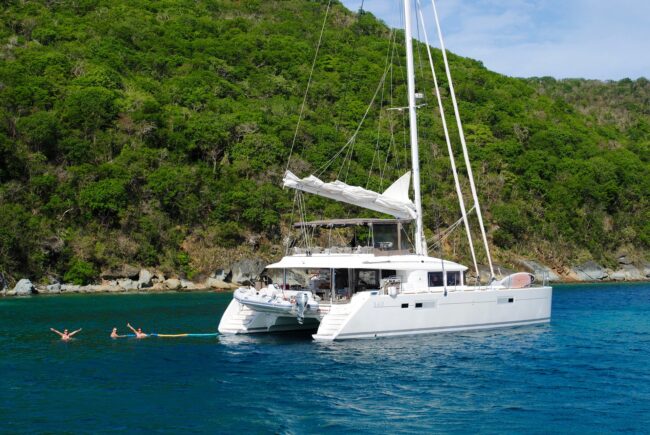 Idee per escursioni in catamarano nel Tirreno e in Sicilia
