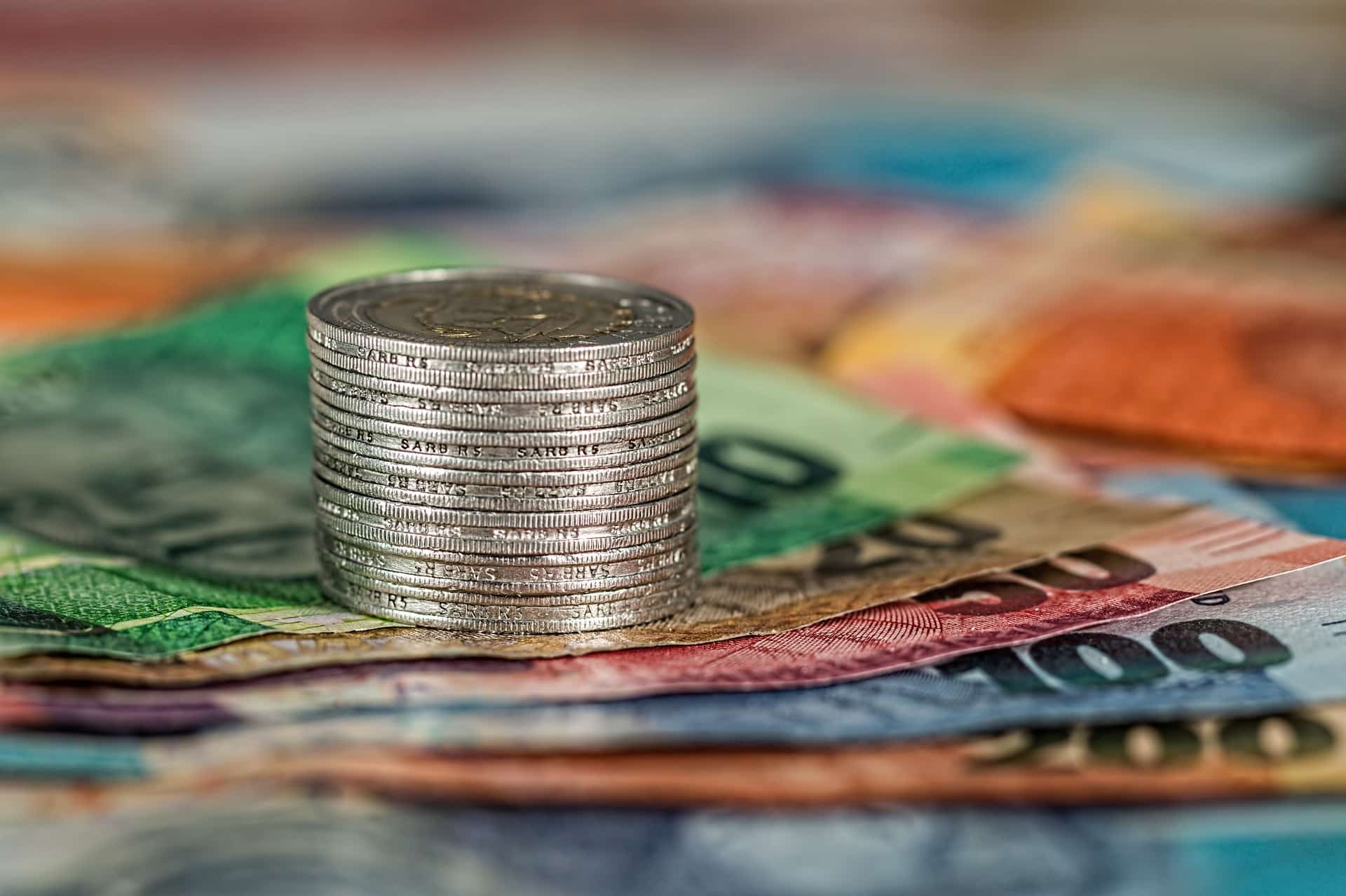 Mercato azionario: ecco i titoli più interessanti del momento secondo gli analisti