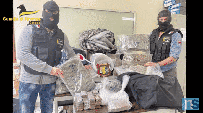 Sequestrato mezzo quintale di droga a Catania, due arrestati – VIDEO