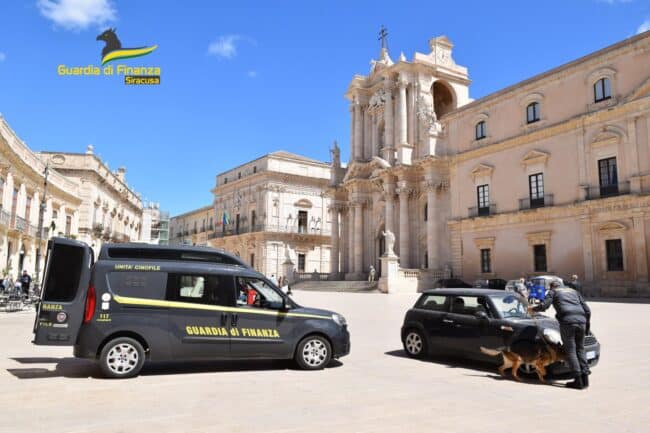 Siracusa, arrestato un corriere catanese con mezzo chilo di cocaina purissima