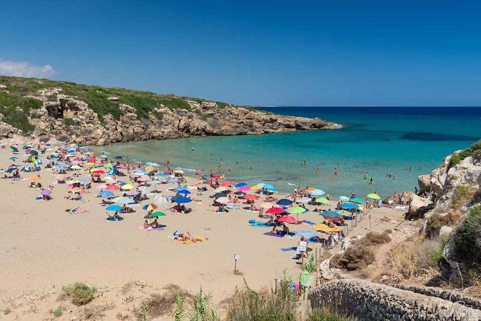 La spiaggia di Calamosche tra le più belle d’Europa: un paradiso terrestre omaggiato dal The Guardian