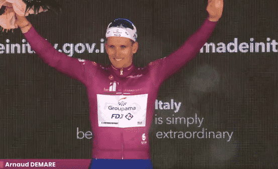 Giro d’Italia 2022, Arnaud Demare conquista la Catania-Messina