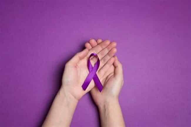 Fibromialgia, una malattia invalidante. Sintomi, cause e cure: interviene il dott. Christian Saverino