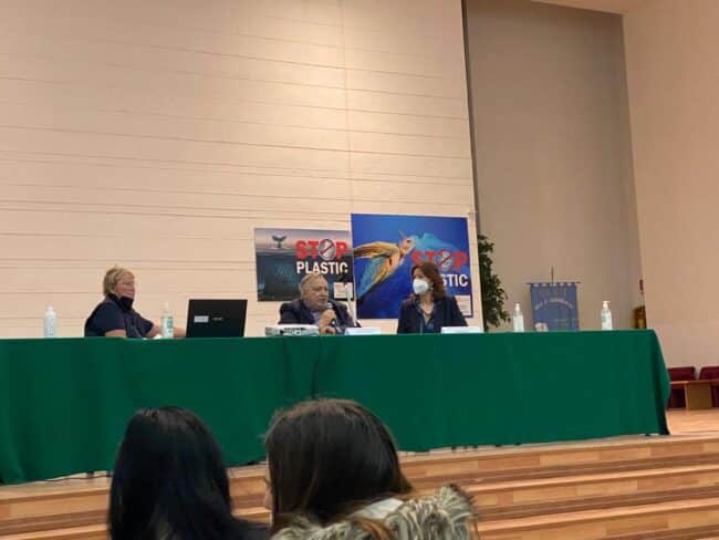 Dipendenze, al “Gemellaro” di Catania l’incontro con il medico psichiatra dottor Guardo