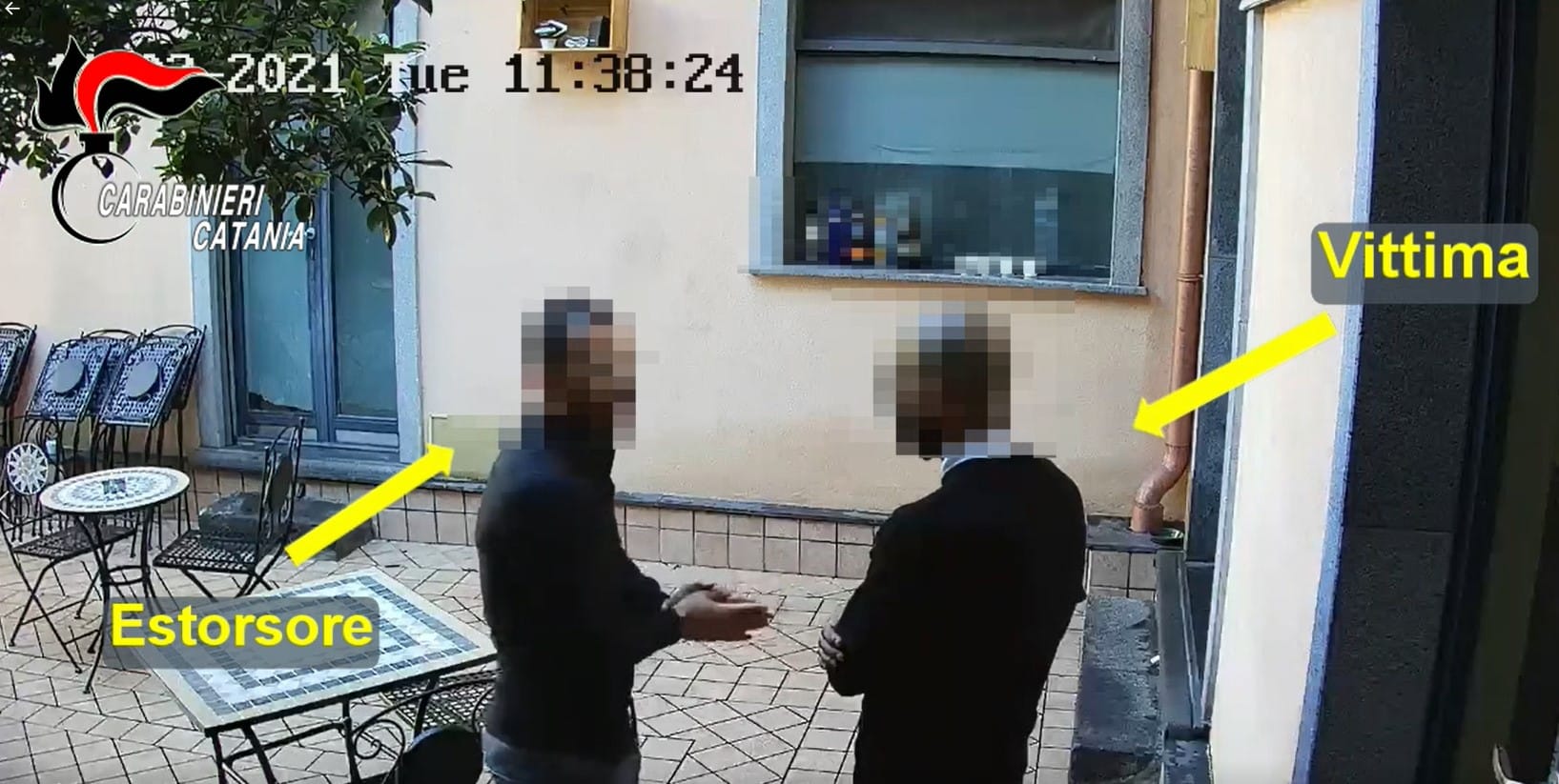 Bar-ristorante del Catanese nel mirino del “pizzo”: arrestato un 34enne – VIDEO