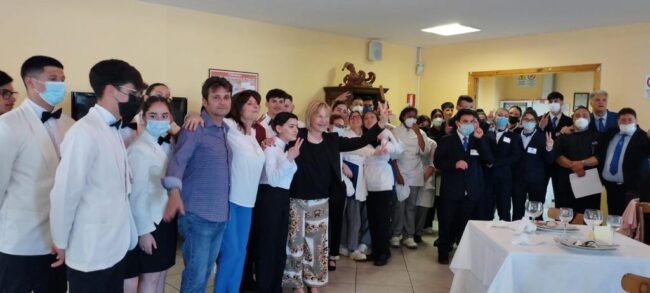 Conclusa con un sold out l’esperienza del Ristorante Didattico nei plessi dell’IPSSEOA “Karol Wojtyla” di Catania