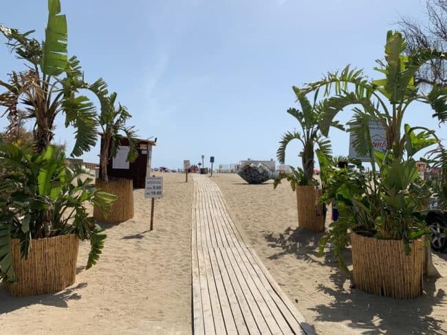 Presa d’assalto la spiaggia libera n. 3 della Playa di Catania