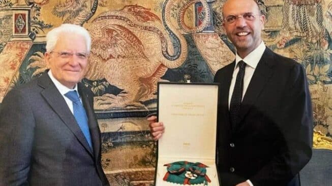 Mattarella nomina Angelino Alfano Cavaliere al merito della Repubblica Italiana