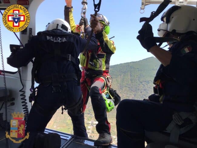 Turista tedesca avverte un malore per il caldo, intervenuto l’elisoccorso