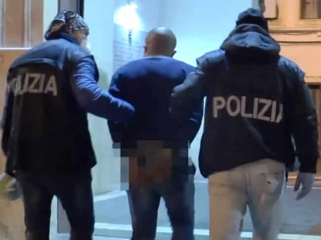 Tentato omicidio e sequestro di persona, la Polizia di Stato esegue due misure cautelari