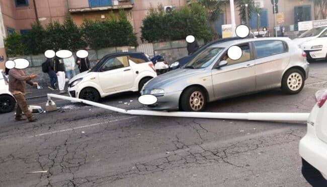 Quartiere Borgo-Sanzio, viale Raffaele Sanzio al buio da oltre sei mesi. Comitato Vulcania: “Nessuno interviene”