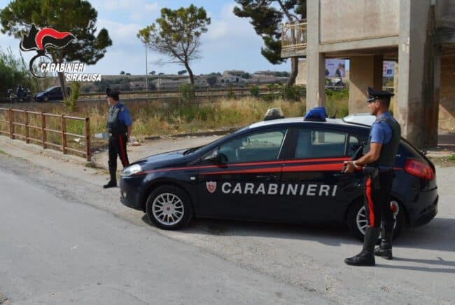 Ai domiciliari evade per uscire con gli amici: in carcere giovane pregiudicato