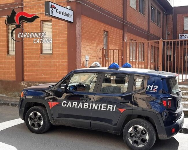 Dramma nel Catanese, uomo tenta il suicidio dopo la morte della moglie