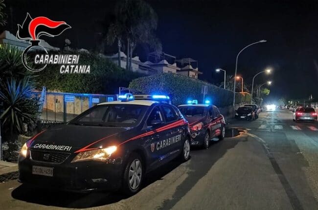 Controlli nel Catanese, posti di blocco ad Acireale e Aci Castello