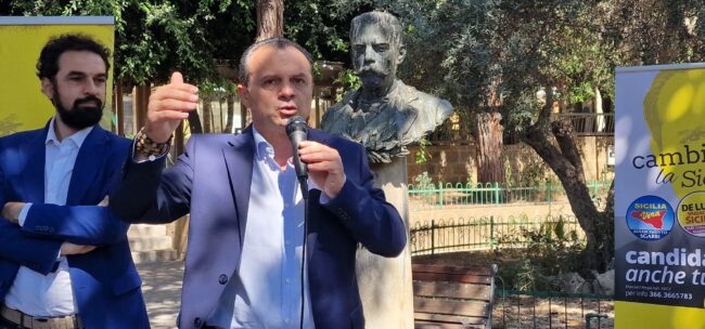 Cateno De Luca ad Agrigento: “Noi l’unica alternativa possibile. A Mannino dico che è l’ora di godersi la pensione”