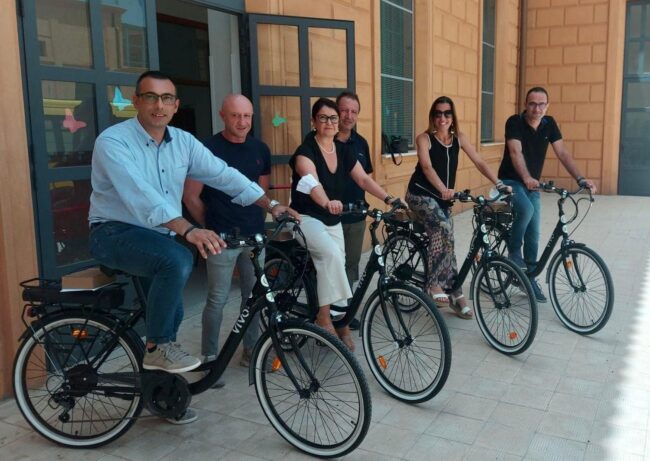 Paceco sempre più green, consegnate 15 biciclette all’Istituto Comprensivo Giovanni XXIII