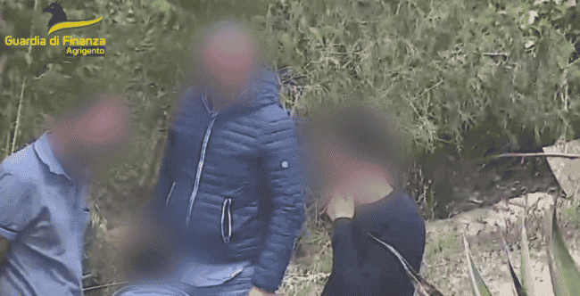 Immigrazione clandestina in Sicilia, operazione “Charon”: misure restrittive della libertà per dieci persone – VIDEO