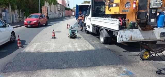 Catania, piano d’azione per ricucire asfalto danneggiato e installare dossi di rallentamento