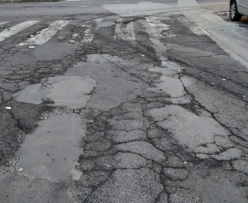 Catania, strade deteriorate che necessitano di manutenzione: l’elenco del Comitato Vulcania