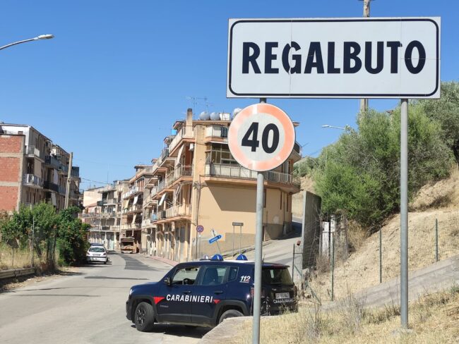 Due famiglie dedite allo spaccio nell’Ennese: in manette quattro persone