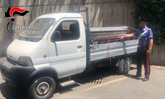 San Giovanni La Punta, ponteggio edile “gratis”: denunciato un 38enne catanese, complice fuggito