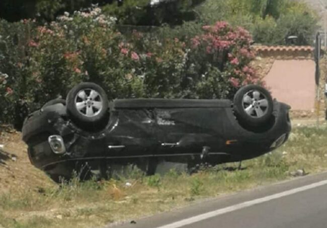 Incidente lungo la Strada Statale 115, giovane si ribalta con l’auto
