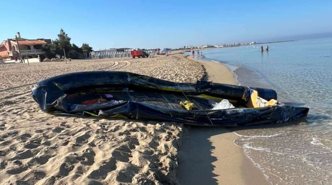 Marsala, sbarco vicino i lidi: gli immigrati si dileguano tra le abitazioni e villini