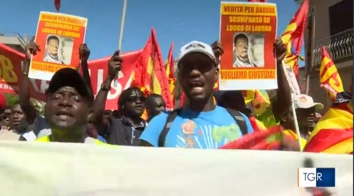 “Dov’è finito Daouda?”, i cittadini manifestano ad Acate: scomparso lavoratore in nero