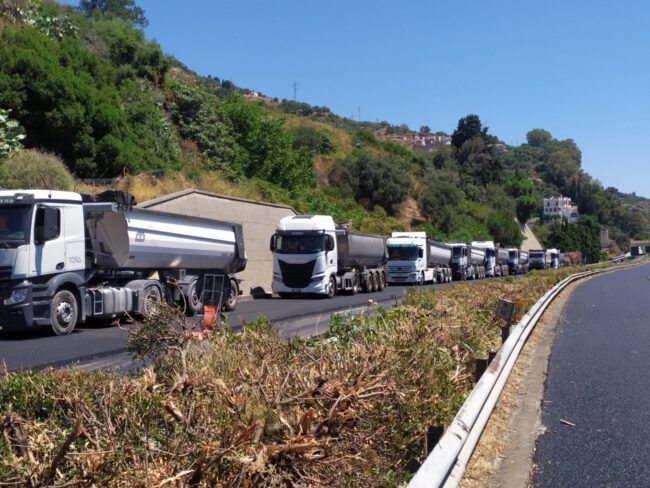 Manutenzione A18 Catania-Messina, da oggi cantieri fermi e lavoratori in agitazione a Roccalumera