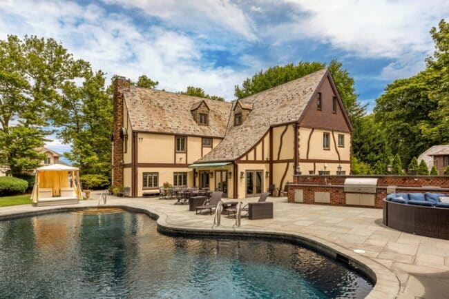 La villa della famiglia “Corleone” su Airbnb: l’iniziativa per il 50esimo anniversario de “Il Padrino”