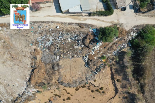 Ragusa, individuata discarica abusiva: denunciato il proprietario
