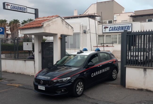 Controlli nella movida, denunciati nove ragazzi per rissa e arrestato un giovane spacciatore