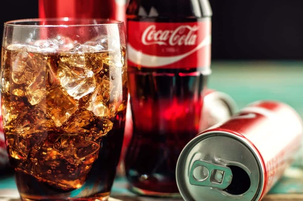 Coca Cola “sotto processo”, richiamo per rischio chimico: scatta l’allarme da parte del Ministero della Salute