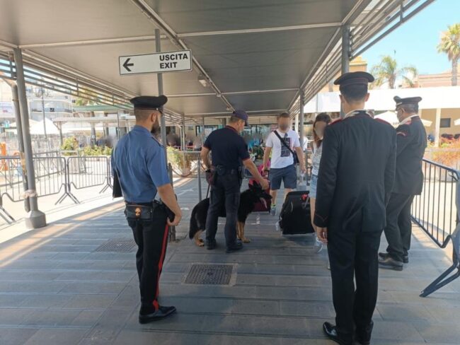 Estate sicura, i carabinieri intensificano i controlli nei porti di Milazzo e delle Isole Eolie