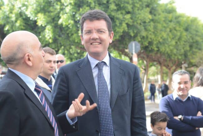 Sicilia, stanziati 98,5 milioni di euro per gli enti locali: Marco Zambuto firma il decreto