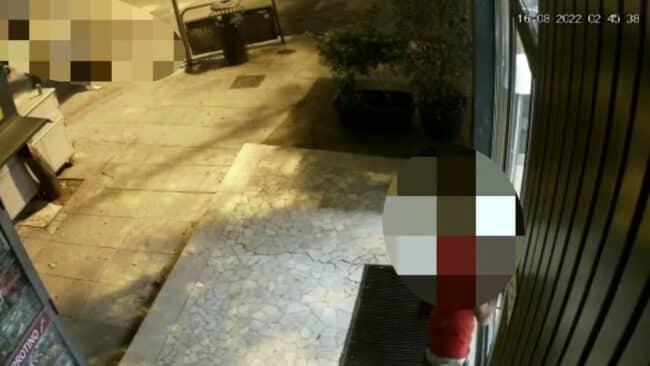 Ladri al Dante Cafè, tentano di rapinarlo ma vengono “disturbati” e mollano il colpo: beccati dalle telecamere