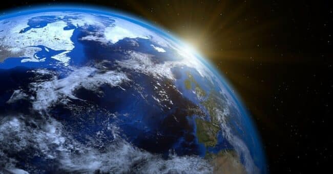 Giornate misteriosamente più lunghe sulla Terra: venti nell’atmosfera e maree possibile causa