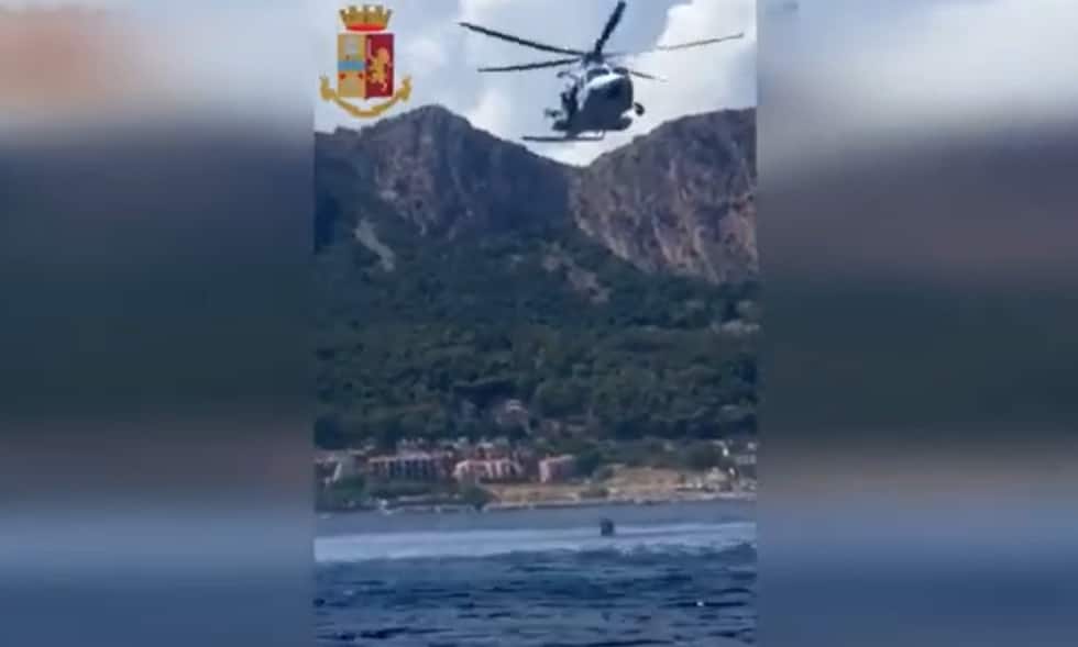 Simulate operazioni di soccorso in mare, Polizia di Stato effettua attività di addestramento – VIDEO