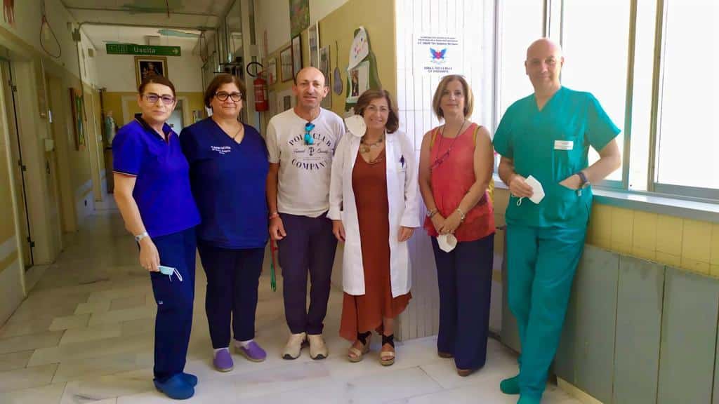 Ospedale Caltagirone, donate 14 poltrone da riposo al reparto di Pediatria
