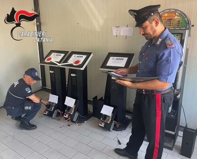 Autolavaggi adibiti a sale da gioco: sequestri e sanzioni per due soggetti nel Catanese