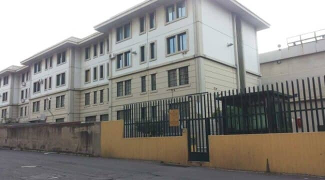 Rapinano in un centro d’accoglienza: 2 ragazzi fermati dalla polizia