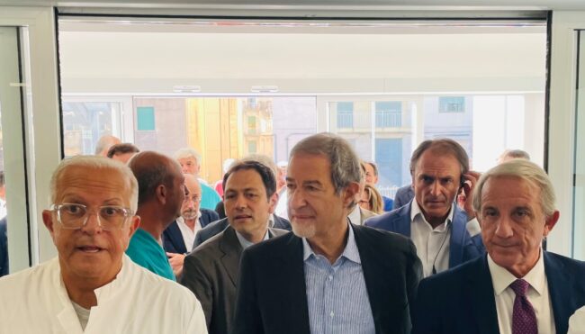 Musumeci e Razza in visita al nuovo Pronto Soccorso del Garibaldi: “Siamo andati oltre le aspettative”