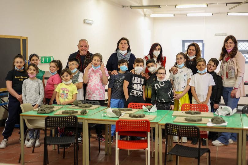 Antonio Presti, cittadino onorario di Catania rinnova il suo impegno per Librino con l’opera “La porta delle farfalle””