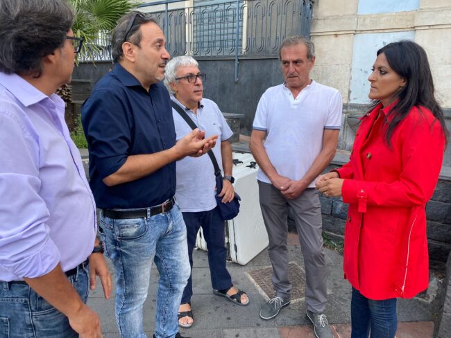 Vertenza Franzy’s Misterbianco, Marano (M5S) incontra i lavoratori in sciopero