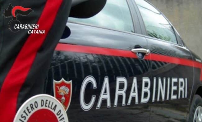 Sangue nel quartiere Barriera, uomo aggredito dal figlio psicopatico della convivente