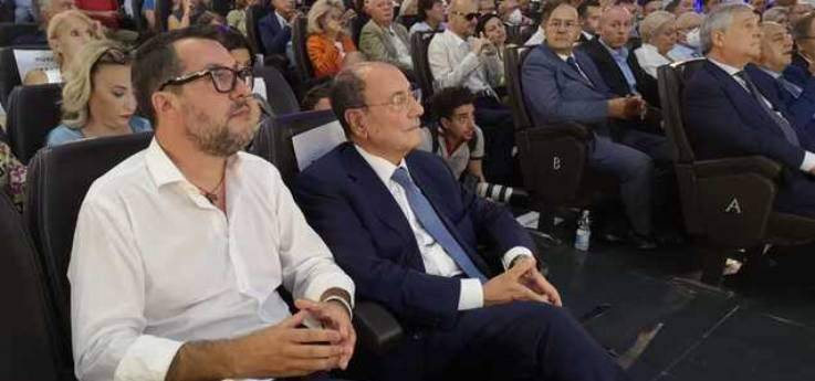 Convention del centrodestra a Palermo: gli interventi di Salvini, Berlusconi e Tajani